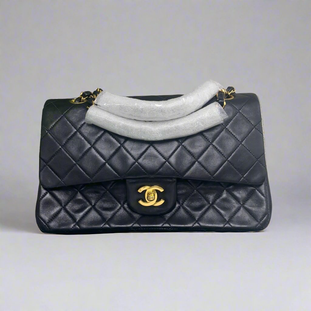 CHANEL Vintage Classic Medium Double Flap Bag