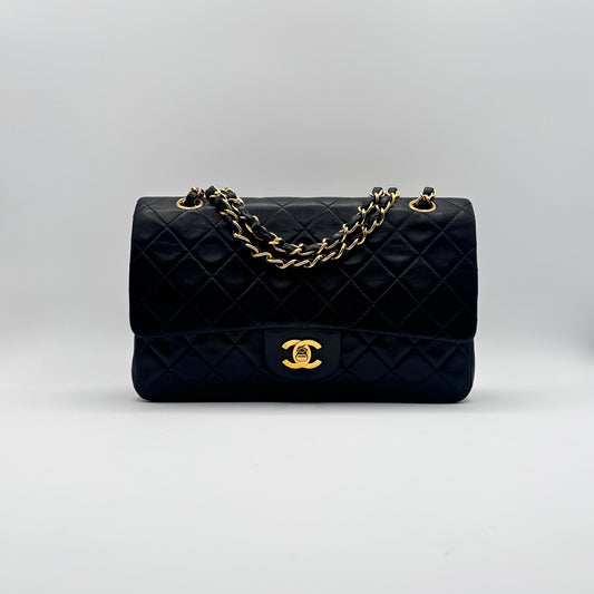 CHANEL Vintage Classic Medium Double Flap Bag